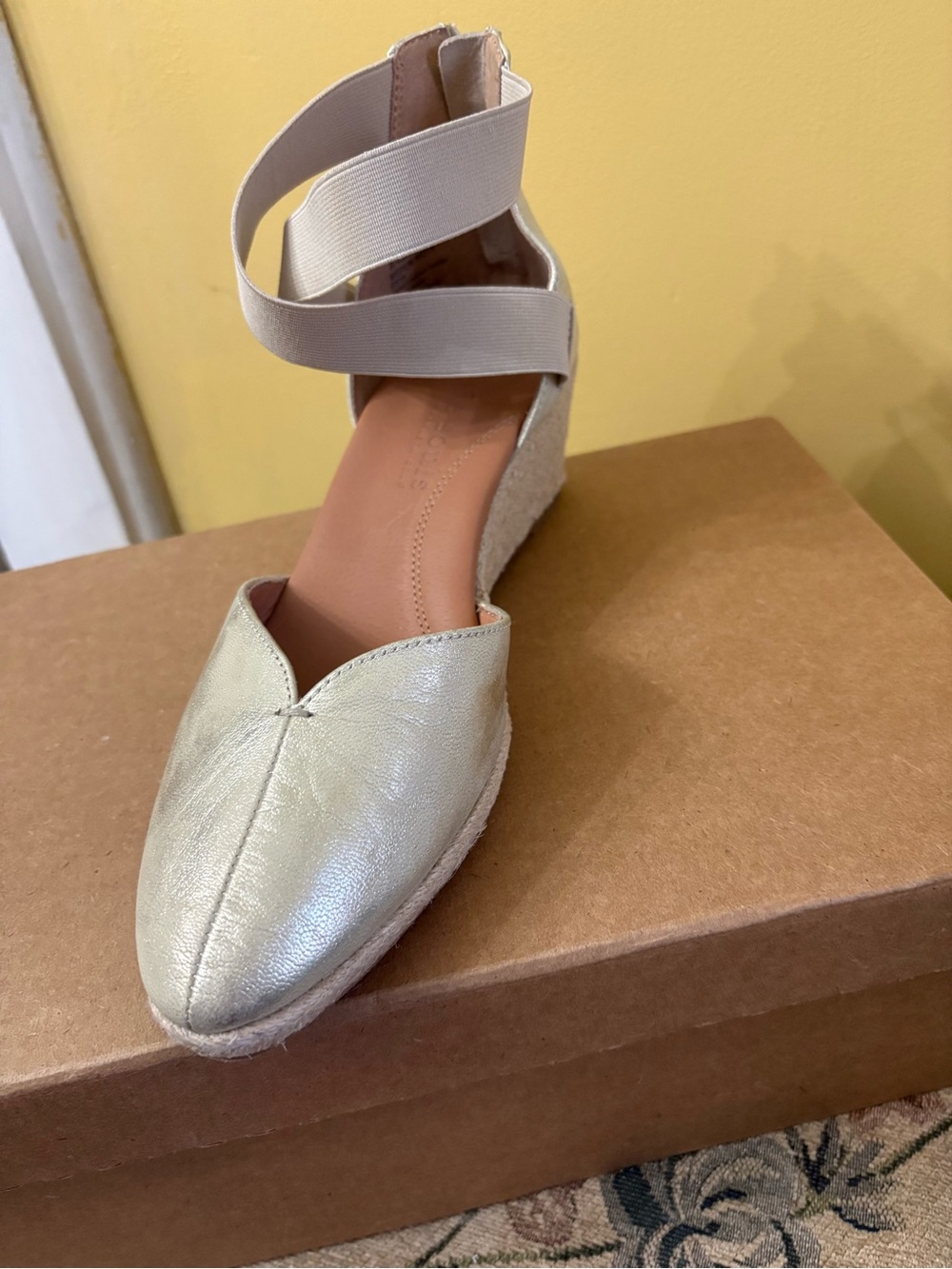 Gentle souls by Kenneth Cole Metallic Gold Espadrille Wedge
